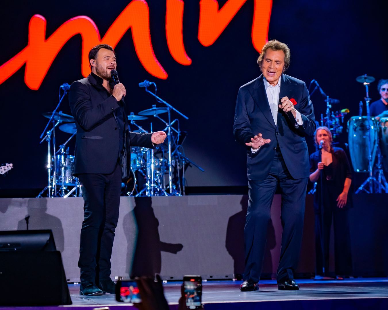 Кульминация Sea Breeze Summer Live – концерт Эмина Агаларова с участием Энгельберта Хампердинка (ФОТО)
