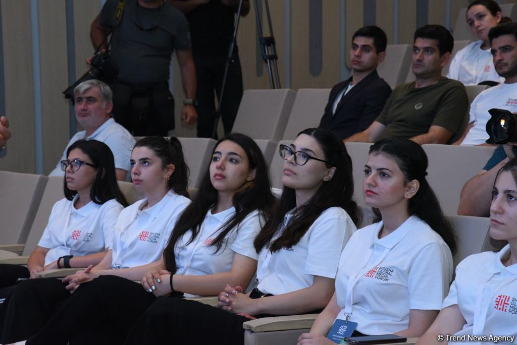 Агентство Anadolu провело тренинг для тележурналистов на тему "Военная журналистика" (ФОТО)