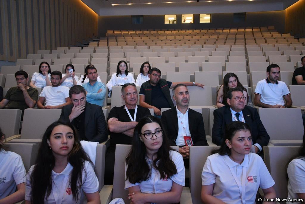 Агентство Anadolu провело тренинг для тележурналистов на тему "Военная журналистика" (ФОТО)