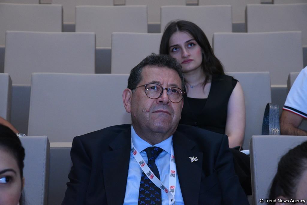 Агентство Anadolu провело тренинг для тележурналистов на тему "Военная журналистика" (ФОТО)
