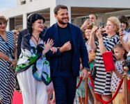 На Аллее звезд в Баку заложена звезда легендарной Нани Брегвадзе с участием Эмина Агаларова (ФОТО)