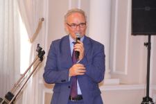 Потрясающие сундуки, ларцы, шкатулки и ювелирные жемчужины, созданные семьей Сардарлы – выставка в Баку (ФОТО)