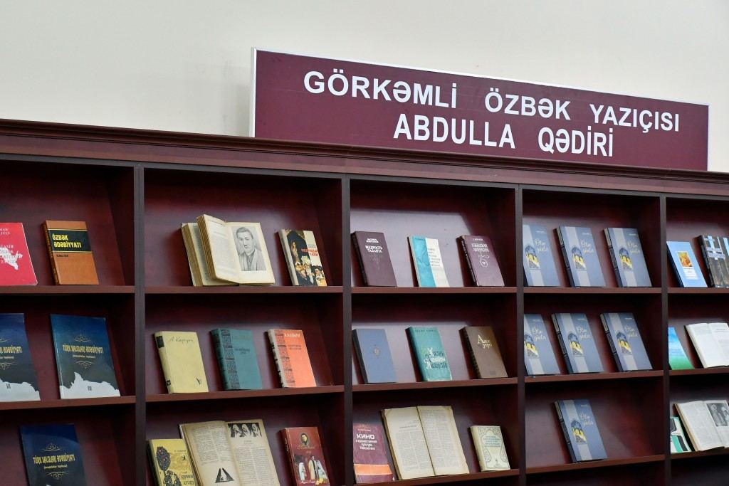 В Национальной библиотеке Азербайджана открылся уголок "Литература и искусство Узбекистана" (ФОТО)