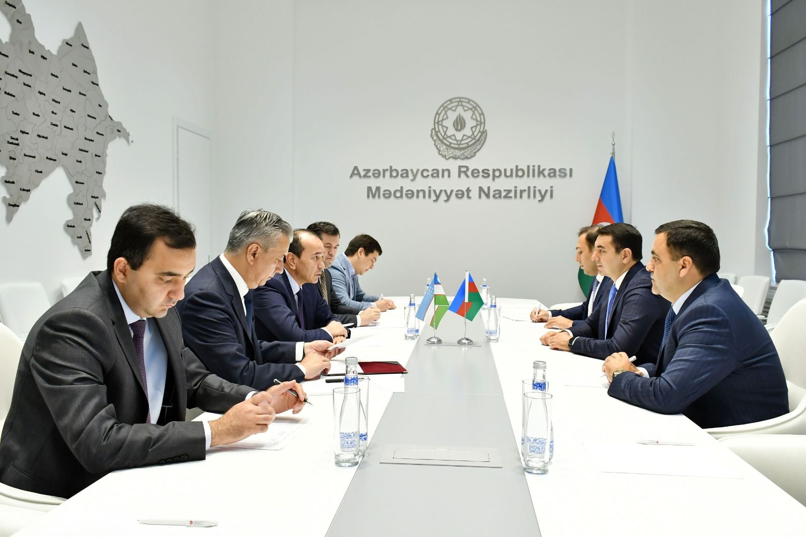 Министр культуры Азербайджана провел встречу с коллегой из Узбекистана (ФОТО)