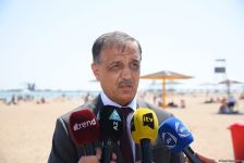 Отдых граждан на общественных пляжах Баку организован на высоком уровне (ФОТО)