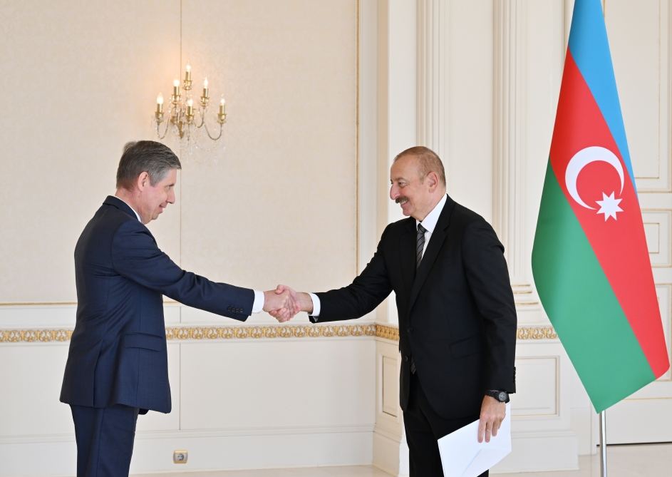 President Ilham Aliyev receives credentials of incoming ambassador of Russia (PHOTO/VIDEO)