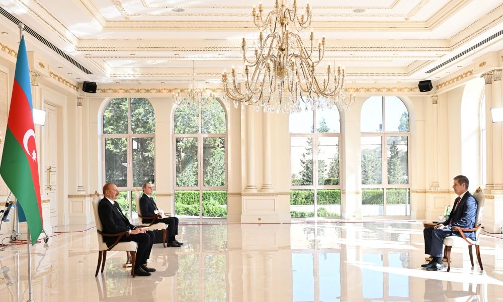 President Ilham Aliyev receives credentials of incoming ambassador of Russia (PHOTO/VIDEO)