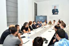 В минкультуры Азербайджана прошла встреча с молодыми кинематографистами (ФОТО)