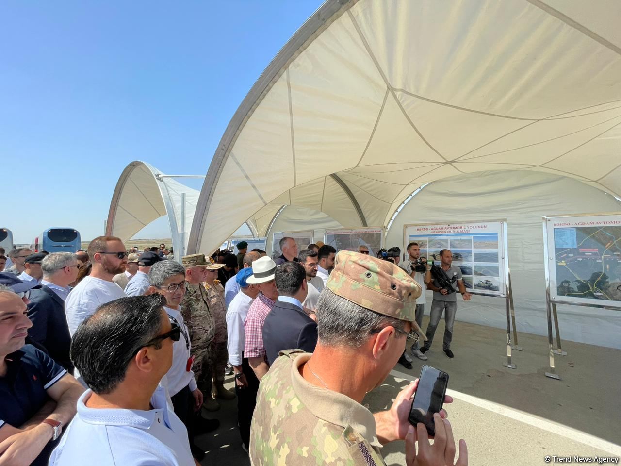 Members of diplomatic corps get acquainted with bridge construction over Khachin River in Azerbaijan's Aghdam (PHOTO)