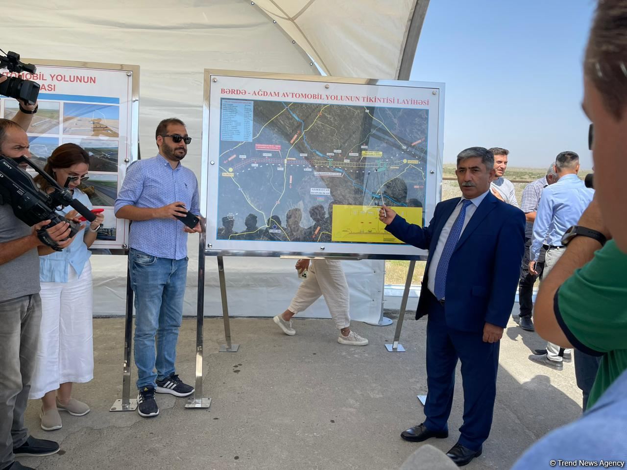 Members of diplomatic corps get acquainted with bridge construction over Khachin River in Azerbaijan's Aghdam (PHOTO)