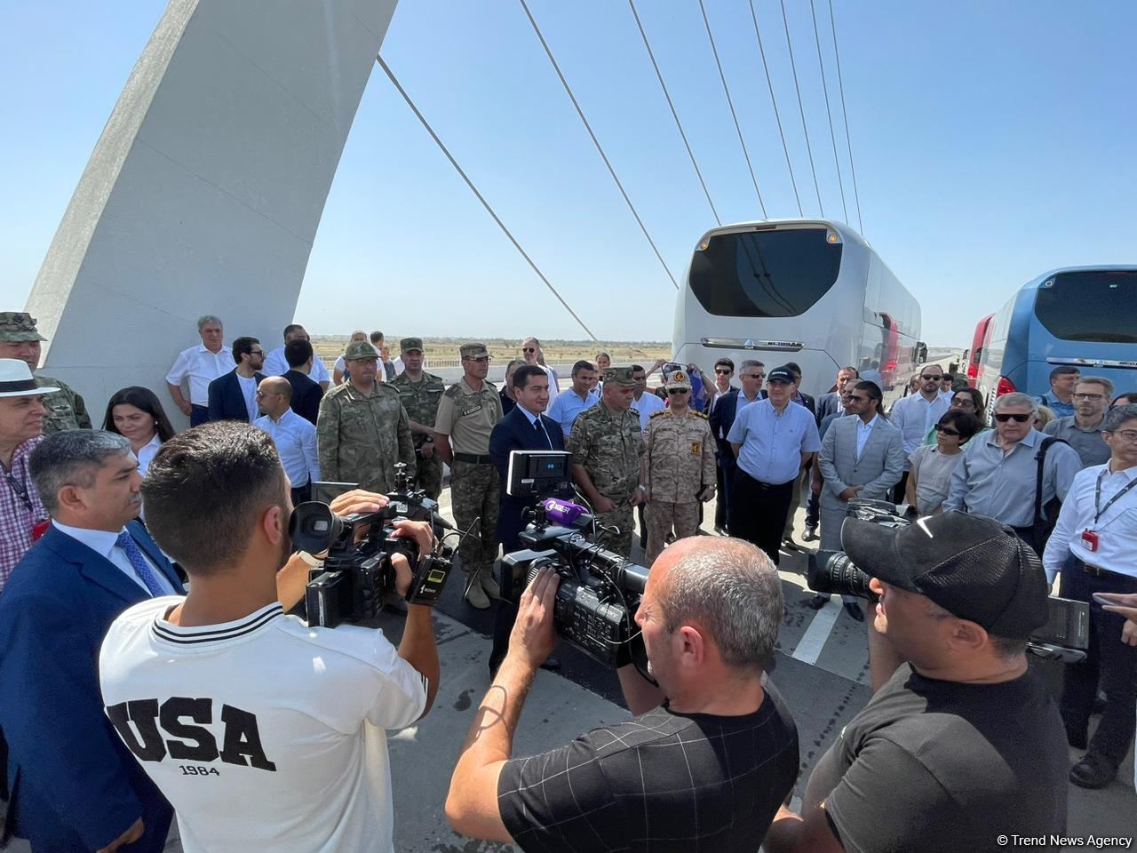 Members of diplomatic corps get acquainted with bridge construction over Khachin River in Azerbaijan's Aghdam (PHOTO)
