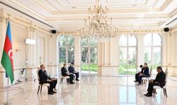 President Ilham Aliyev receives credentials of newly appointed ambassador of Colombia to Azerbaijan (PHOTO/VIDEO)