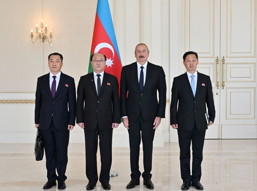 President Ilham Aliyev receives credentials of incoming ambassador of Democratic People's Republic of Korea (PHOTO/VIDEO)
