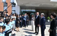Президент Ильхам Алиев, Первая леди Мехрибан Алиева, Шавкат Мирзиёев и его супруга Зироатхон Мирзиёева приняли участие в открытии средней школы в Физули (ФОТО/ВИДЕО)