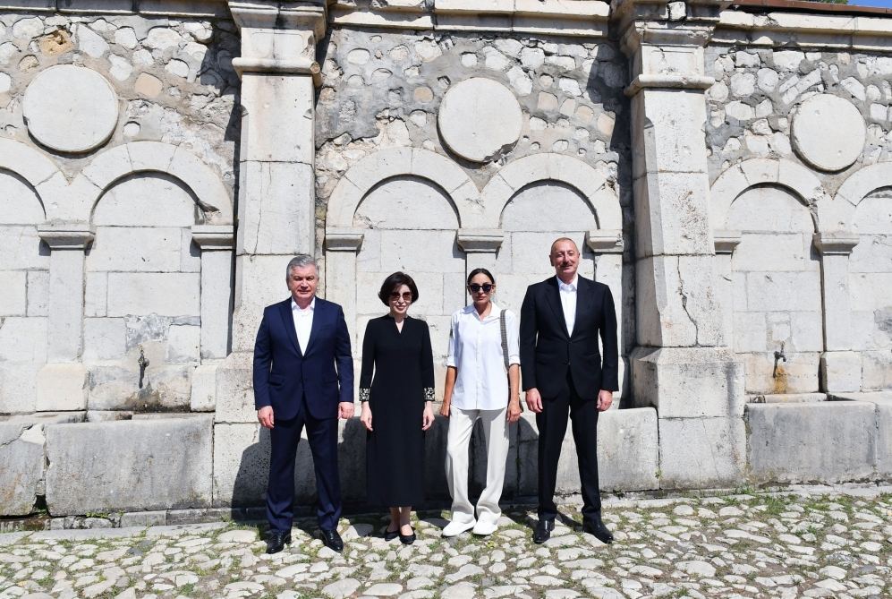 Presidents of Azerbaijan, Uzbekistan, First Ladies visit Shusha city (PHOTO)