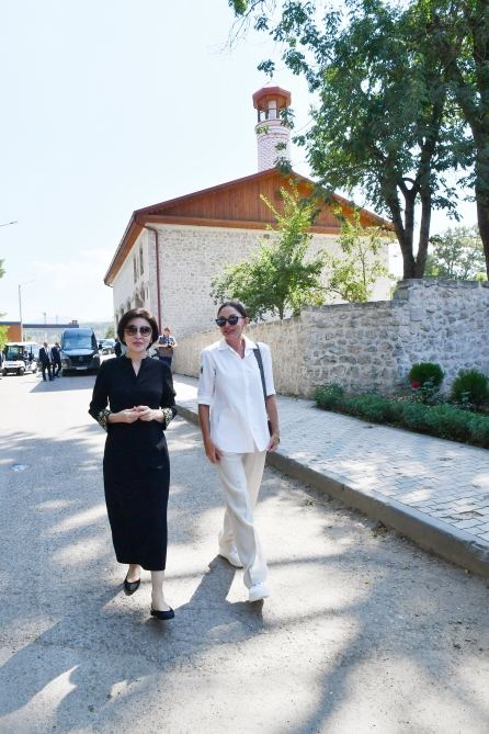Presidents of Azerbaijan, Uzbekistan, First Ladies visit Shusha city (PHOTO)
