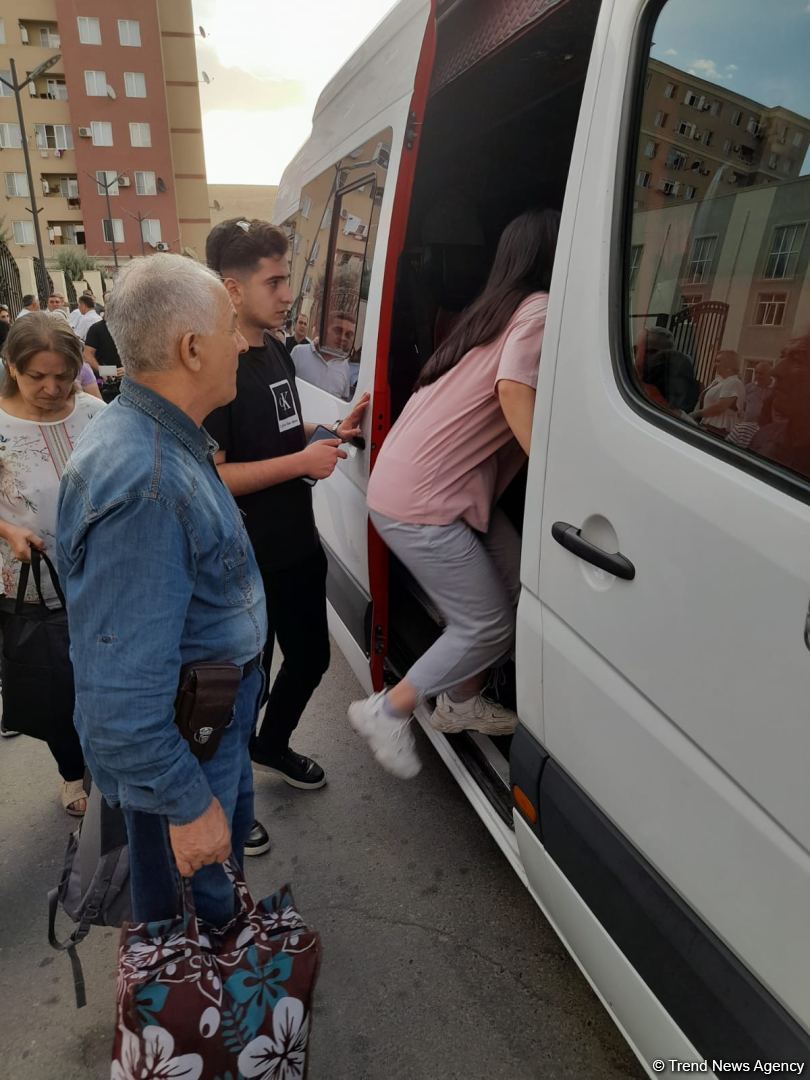 Начался первый этап возвращения семей в лачинское село Забух (ФОТО)