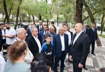 Президент Ильхам Алиев и Первая леди Мехрибан Алиева ознакомились с работой, проделанной в селе Забух Лачинского района, и встретились с жителями (ФОТО/ВИДЕО)