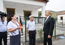 Президент Ильхам Алиев и Первая леди Мехрибан Алиева ознакомились с работой, проделанной в селе Забух Лачинского района, и встретились с жителями (ФОТО/ВИДЕО)
