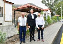 Президент Ильхам Алиев и Первая леди Мехрибан Алиева ознакомились с работой, проделанной в селе Забух Лачинского района, и встретились с жителями (ФОТО/ВИДЕО)