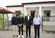 Президент Ильхам Алиев и Первая леди Мехрибан Алиева ознакомились с работой, проделанной в селе Забух Лачинского района, и встретились с жителями (ФОТО/ВИДЕО)