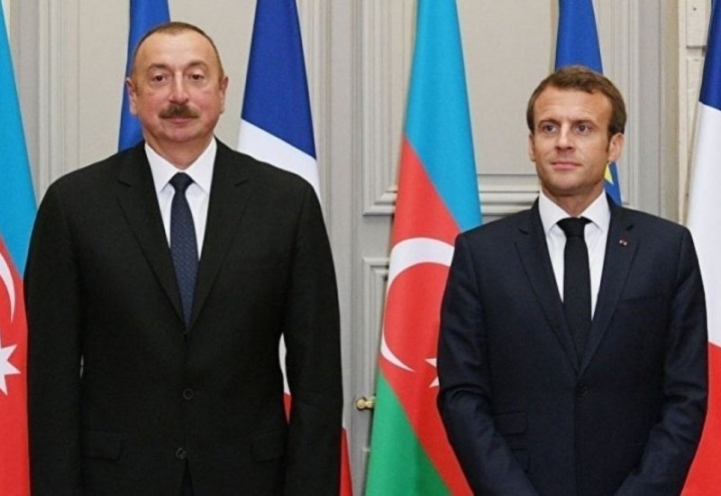 President of France makes phone call to President Ilham Aliyev