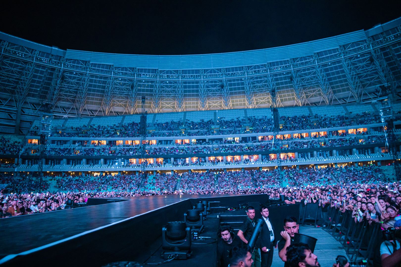 Imagine Dragons в Баку: всплеск эмоций, мощная музыка  и драйв (ФОТО)