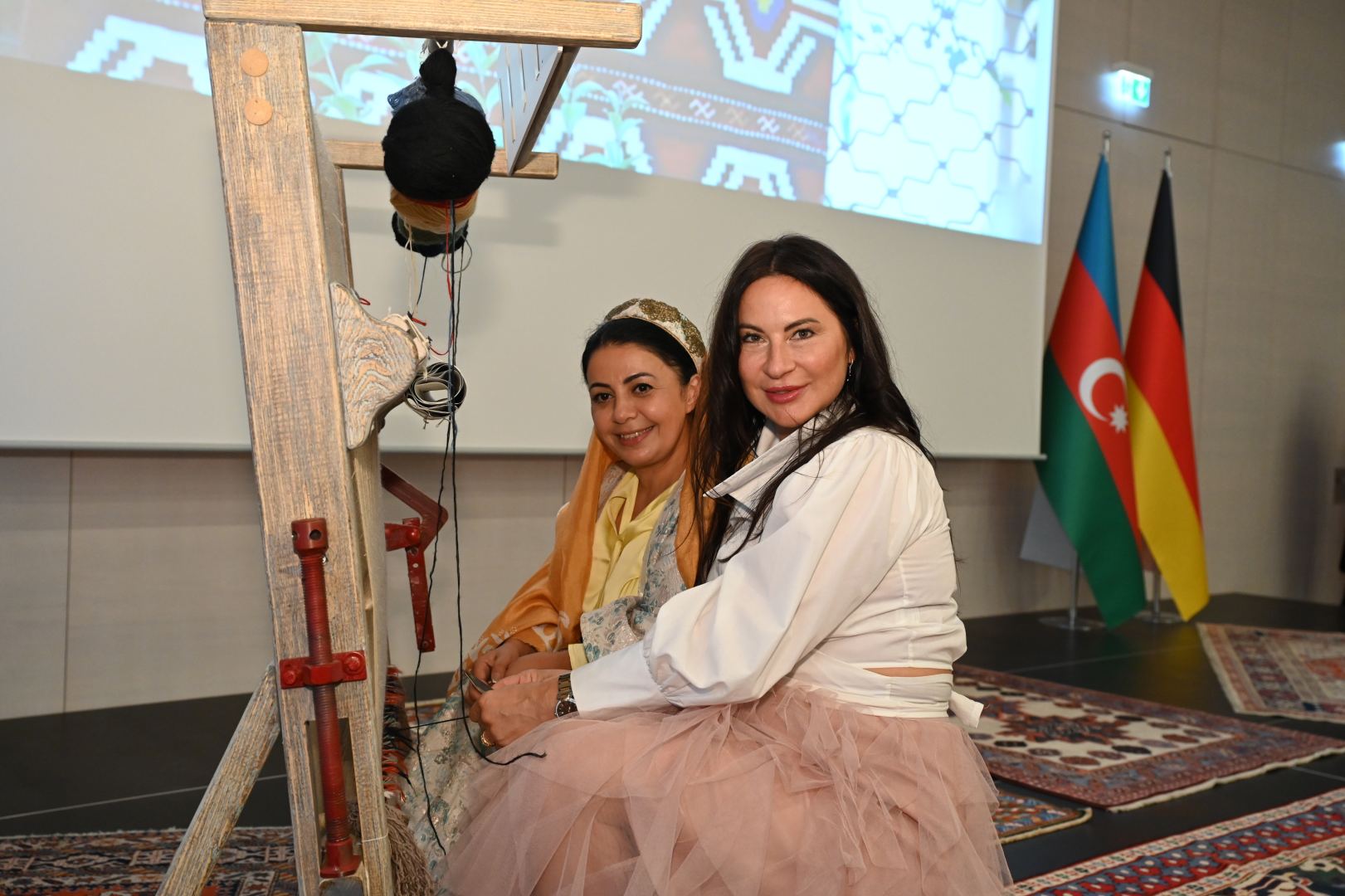Ковры "Азерхалча" покоряют Германию – древнее искусство с современным изыском  (ФОТО/ВИДЕО)