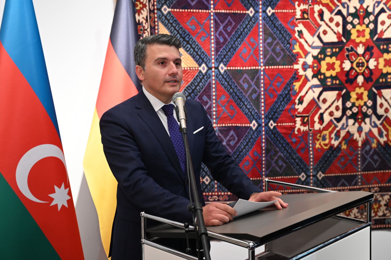 Ковры "Азерхалча" покоряют Германию – древнее искусство с современным изыском  (ФОТО/ВИДЕО)