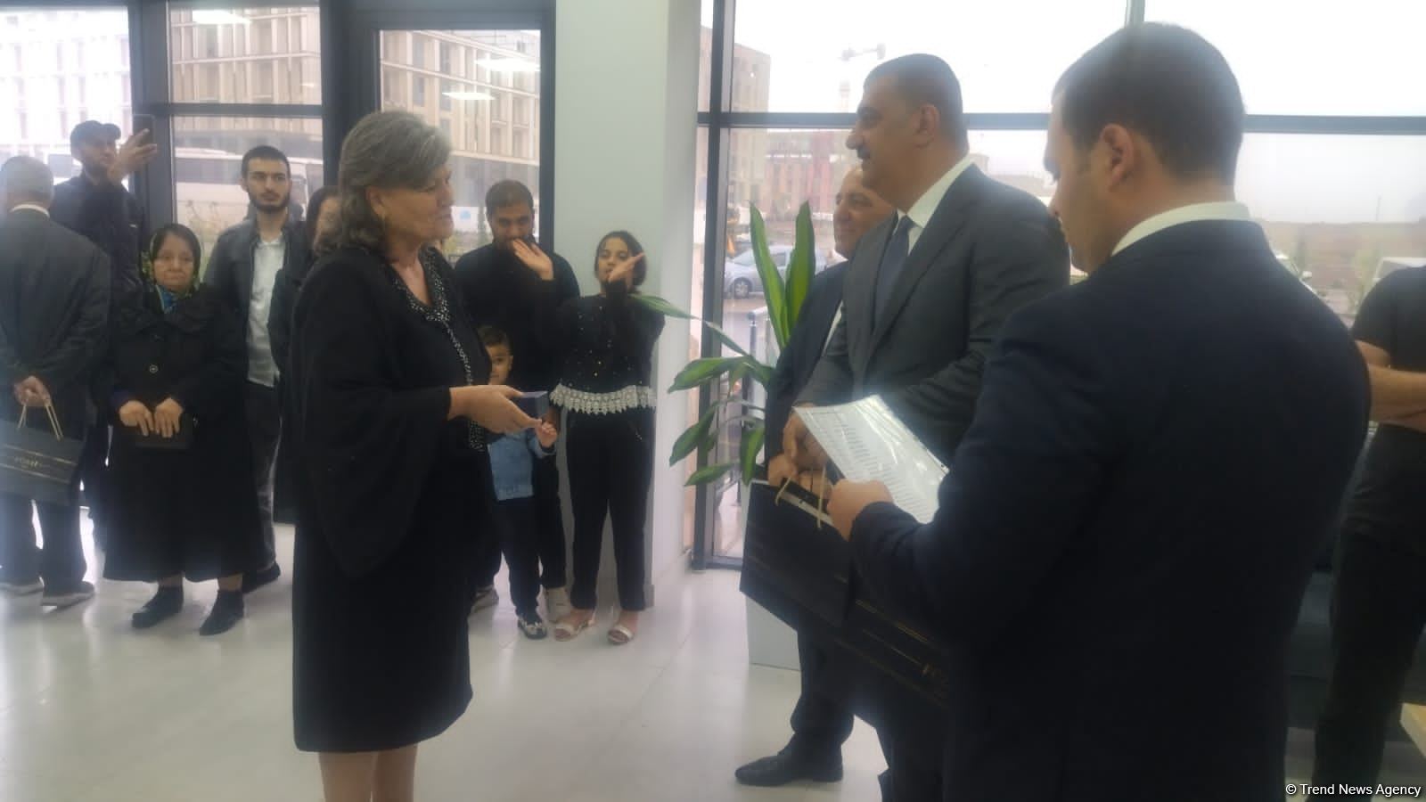 Another group of families resettled in Azerbaijan's Fuzuli receive keys to their houses (PHOTO)