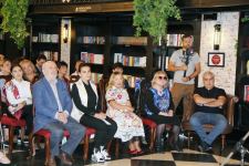 В Баку состоялась интересная презентация книги сказок Фидан Алакбарли "Семь принцесс" (ФОТО)