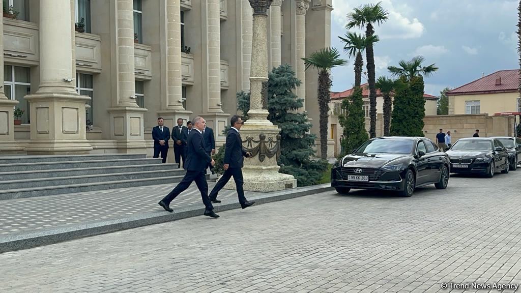 Представители армянских жителей Карабаха покинули Евлах (ФОТО/ВИДЕО)