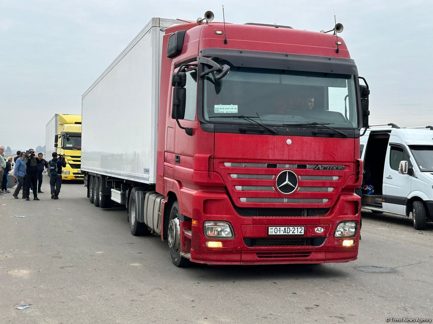 МЧС Азербайджана направило продовольственный груз для армянских жителей Карабаха (ФОТО/ВИДЕО)