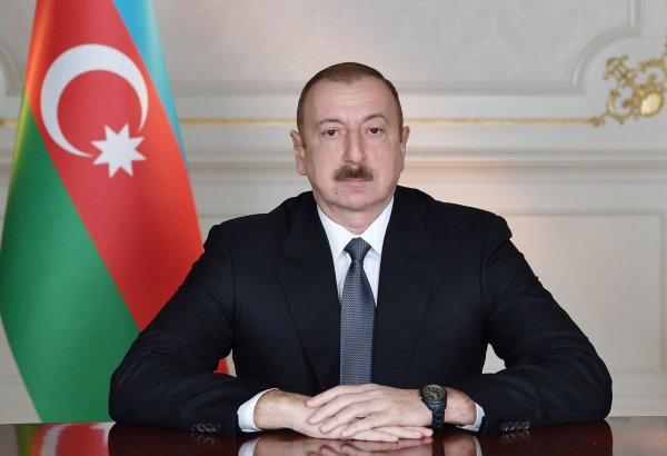 Президент Ильхам Алиев направил поздравительное письмо Президенту Лаоса