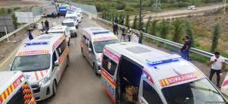 Из Горуса в направлении Ханкенди проехали машины скорой помощи в сопровождении МККК (ФОТО)