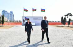 Президент Ильхам Алиев и Первая леди Мехрибан Алиева посетили в Баку строящийся Парк Победы (ФОТО/ВИДЕО)