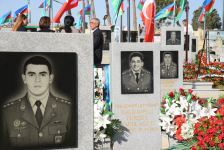 Азербайджанский народ чтит память шехидов Отечественной войны (ФОТО)