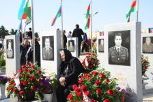 Азербайджанский народ чтит память шехидов Отечественной войны (ФОТО)