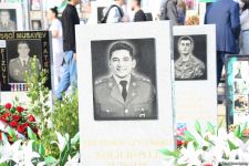 Азербайджанский народ чтит память шехидов Отечественной войны (ФОТО)