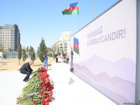 Государственные и общественные деятели Азербайджана продолжают посещать Парк Победы (ФОТО)