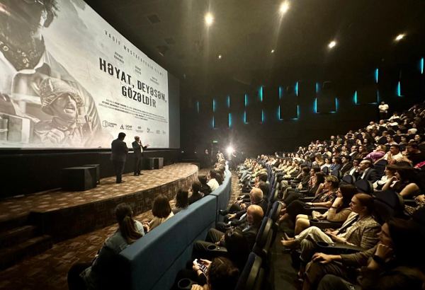 Аншлаг на показе фильма "Həyat, deyəsən, gözəldir" в CinemaPlus (ФОТО/ВИДЕО)