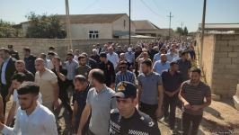 Останки пропавшего без вести 30 лет назад азербайджанского военнослужащего похоронили в Сальяне (ФОТО/ВИДЕО)