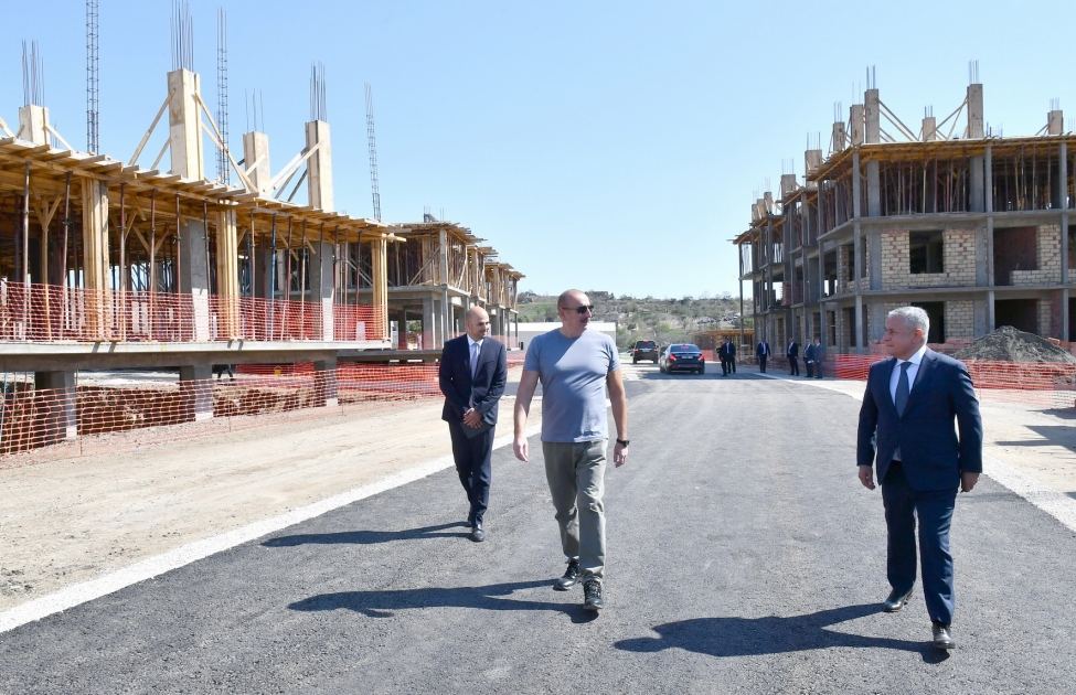 Президент Ильхам Алиев ознакомился со строительными работами в Джебраильском жилом комплексе (ВИДЕО/ФОТО)