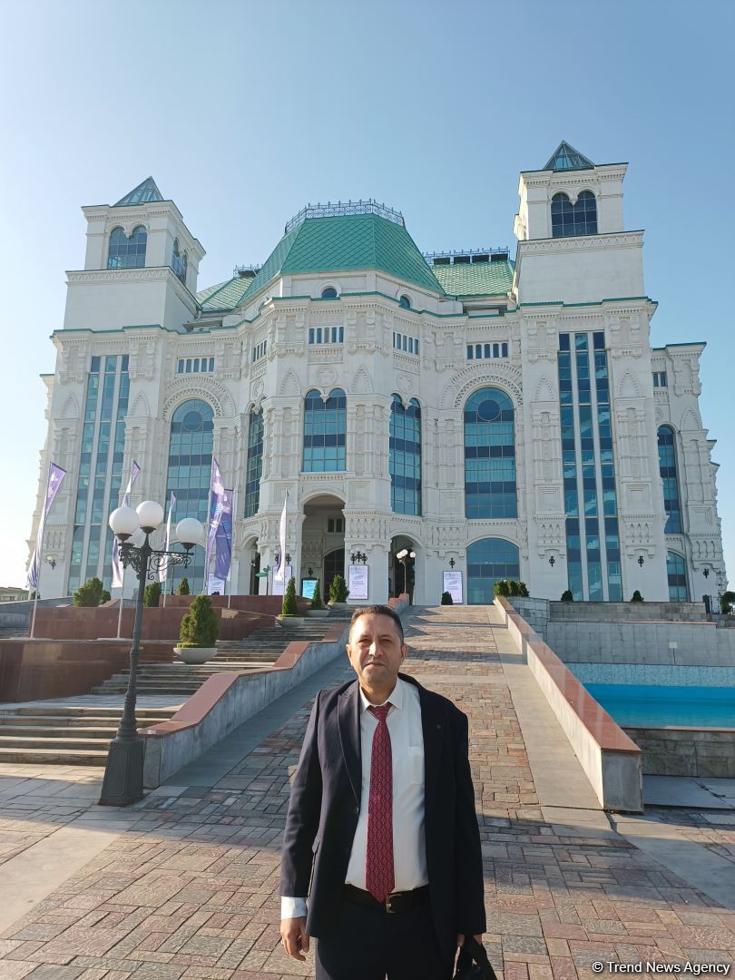 Астрахань глазами азербайджанца – рыбный рай, золото кочевников, доисторические животные, уникальный Кремль и картины  (ФОТО)