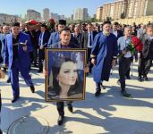 Завершилась церемония прощания с Ганирой Пашаевой (ФОТО/ВИДЕО)