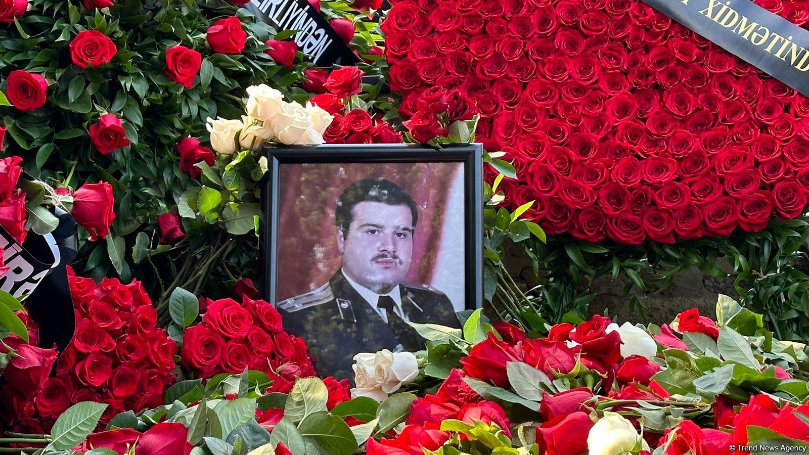 Национальный герой Азербайджана Риад Ахмедов похоронен на Второй Аллее почетного захоронения в Баку (ФОТО)
