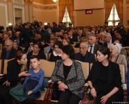 Проходит церемония прощания с Хошбахтом Юсифзаде (ФОТО)