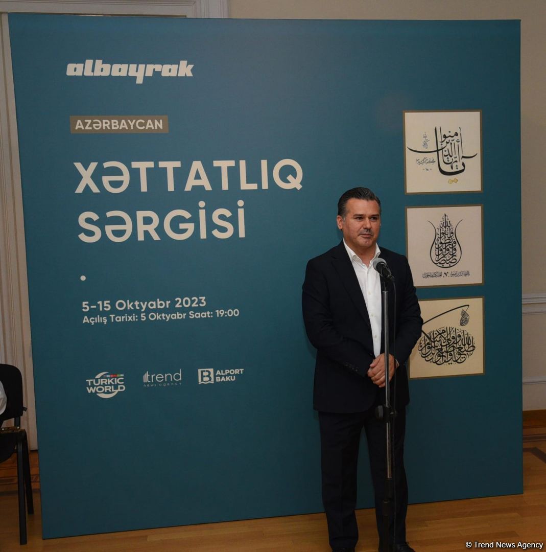 В Баку состоялось торжественное открытие выставки “Xətt Sənəti”, организованной Albayrak Group и АМИ Trend (ФОТО)