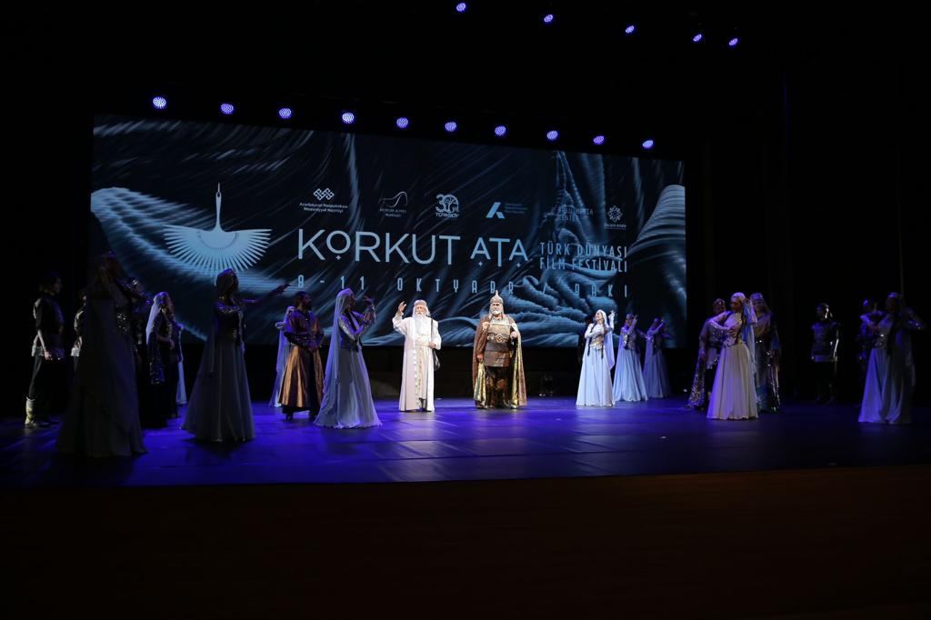 В Баку состоялась торжественная церемония награждения победителей Международного кинофестиваля тюркского мира Korkut Ata (ФОТО)