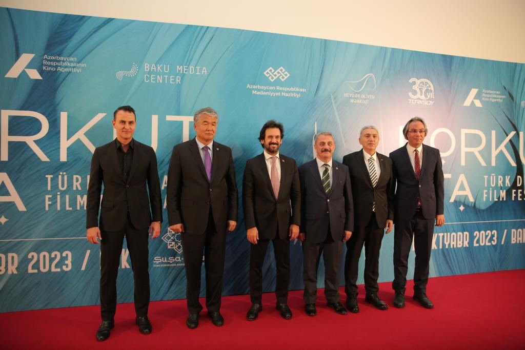 В Баку состоялась торжественная церемония награждения победителей Международного кинофестиваля тюркского мира Korkut Ata (ФОТО)